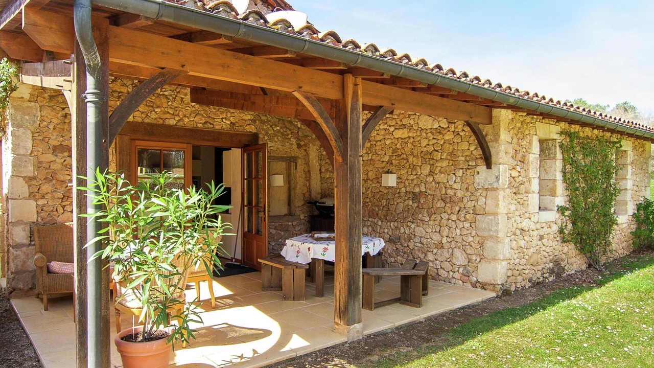 Photo of Patio Balcony in Issac