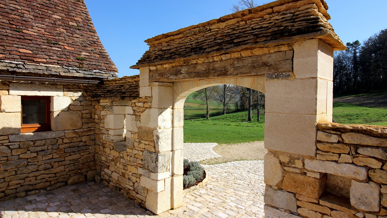 Photo of Outdoor in Jayac
