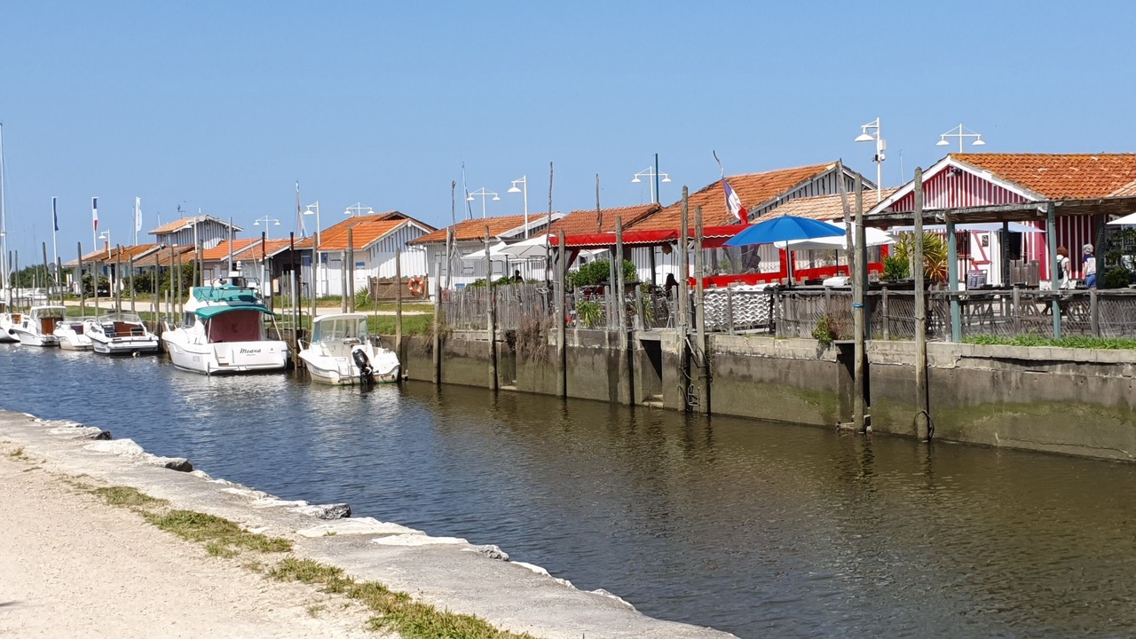 Photo of Others in Biganos