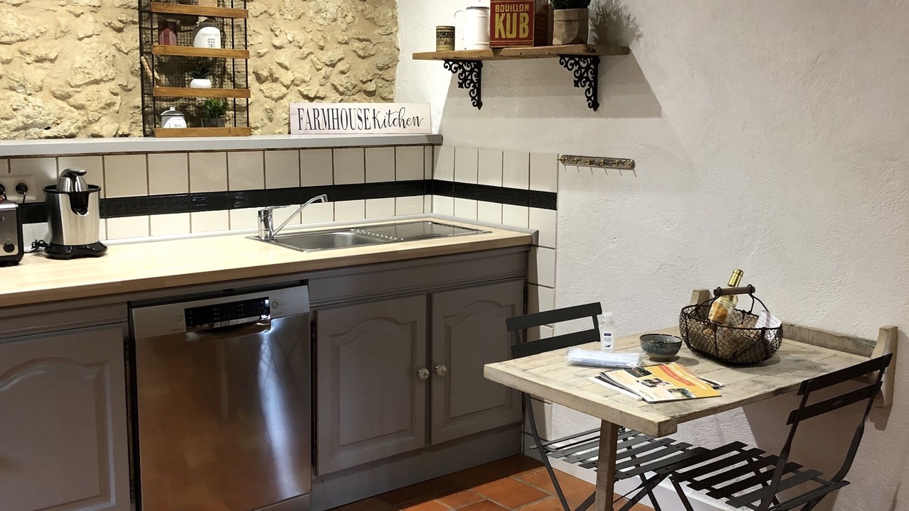 Photo of Kitchen in Villefranche-de-Lonchat