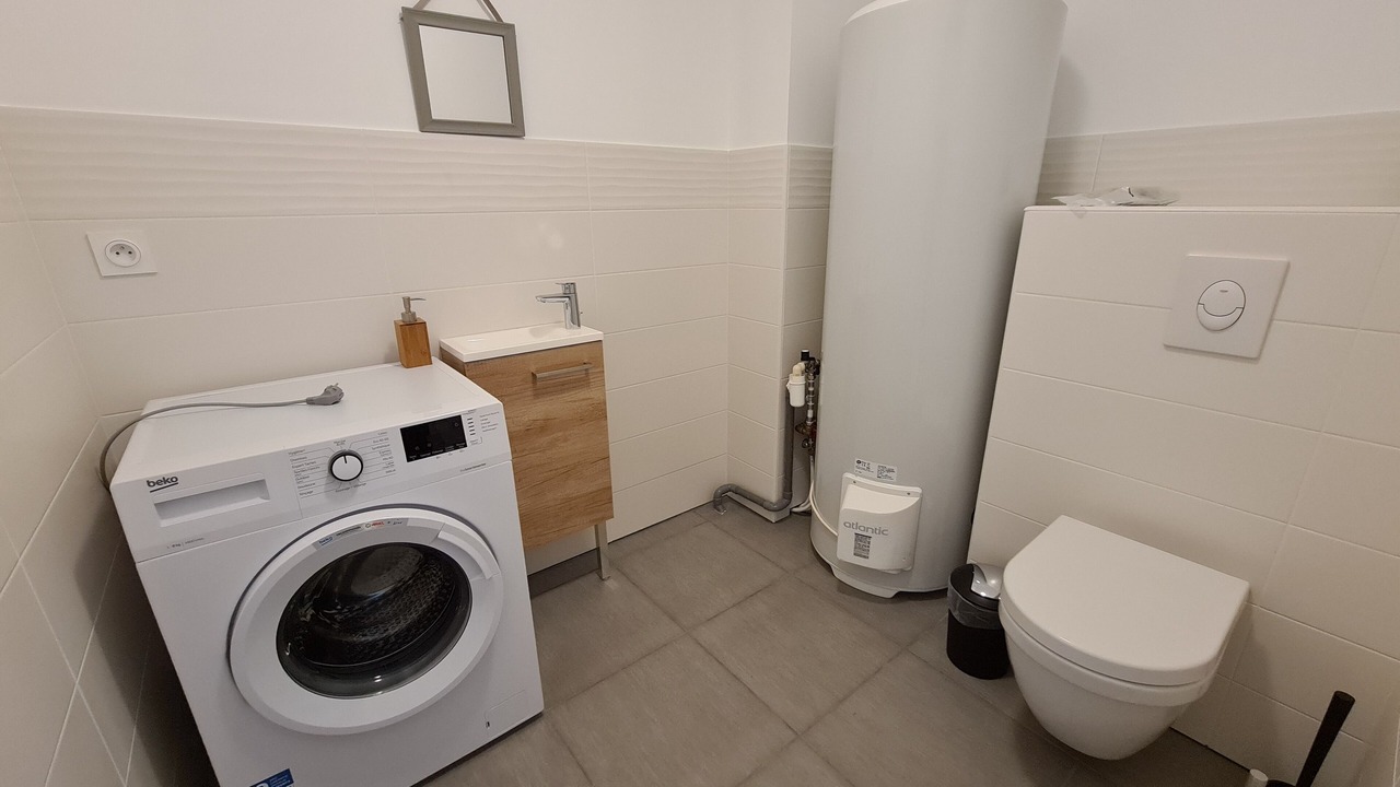 Photo of Bathroom in Saint-Leon-sur-Vezere