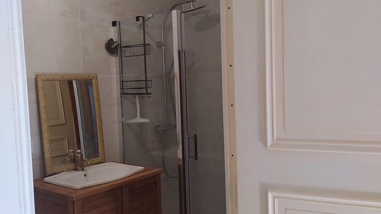 Photo of Bathroom in Sud