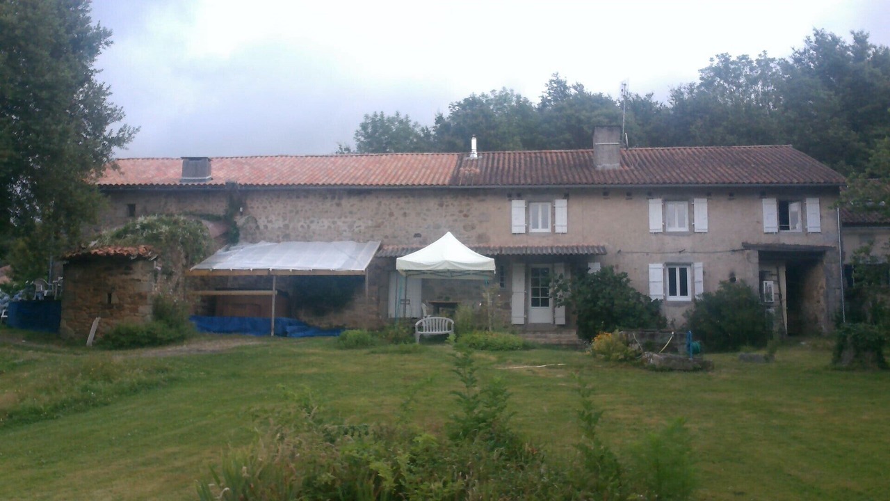 Photo of Outdoor in Saint-Barthelemy-de-Bussiere