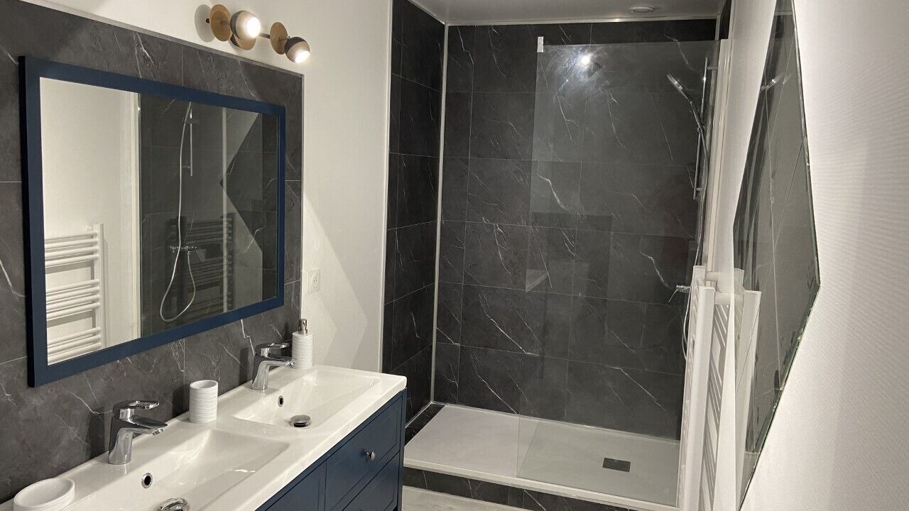 Photo of Bathroom in Saujon