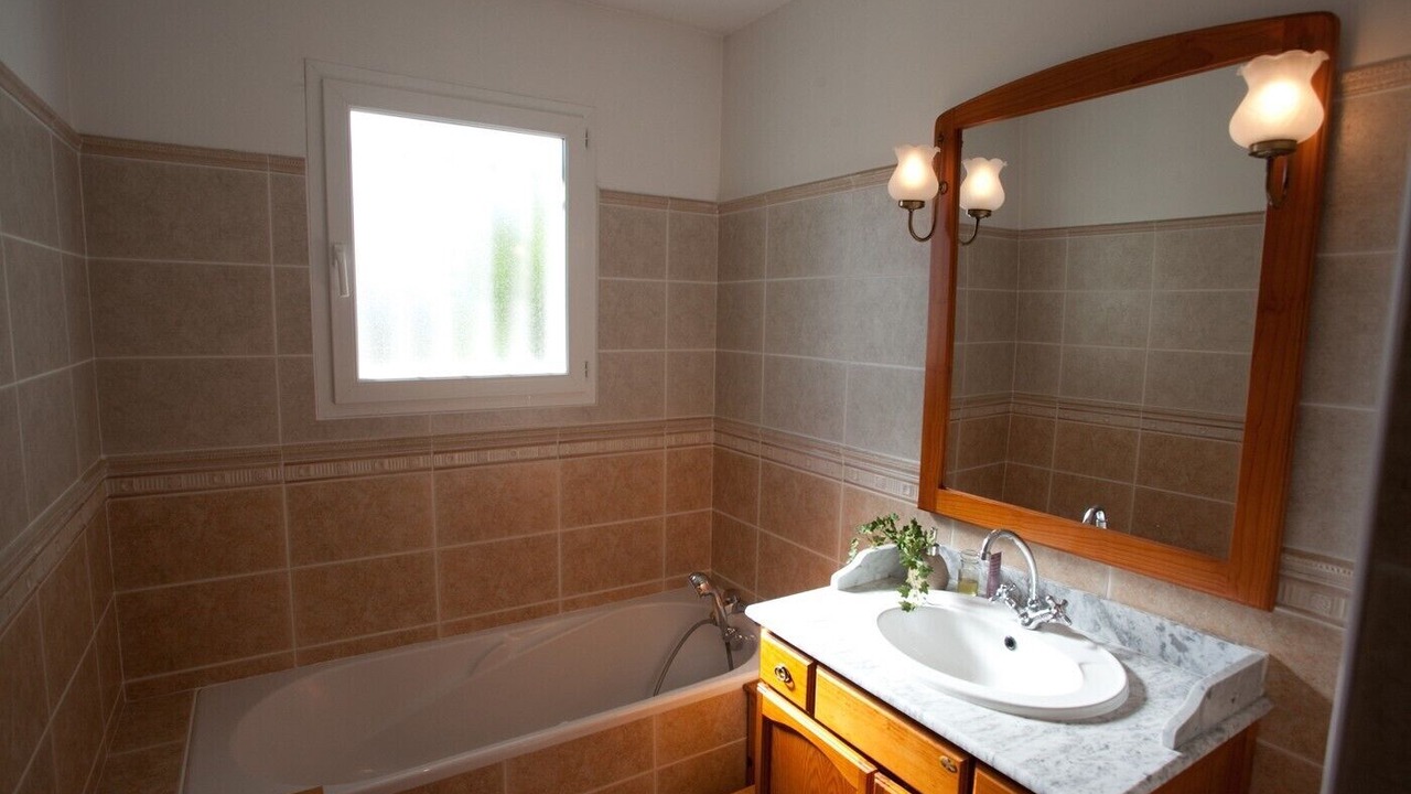 Photo of Bathroom in Parentis-en-Born