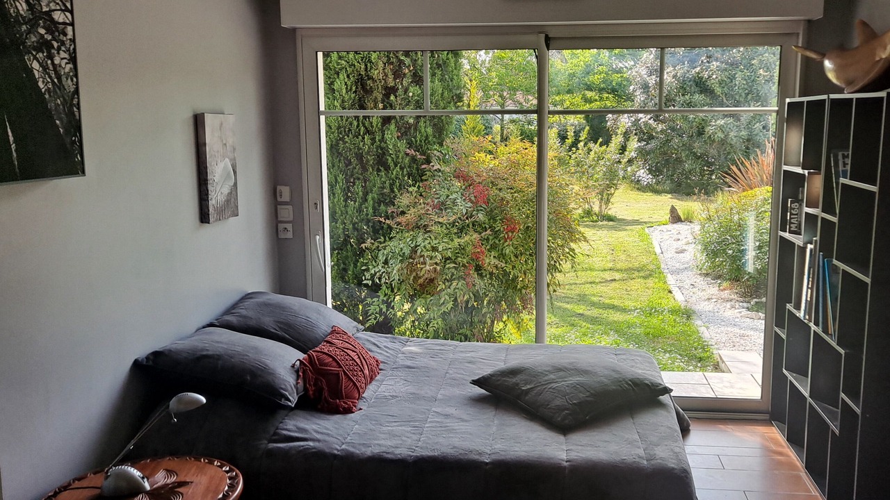 Photo of Bedroom in Parentis-en-Born