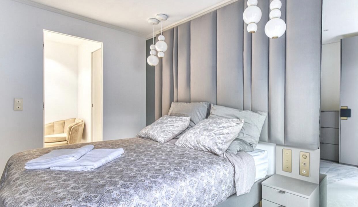 Photo of Bedroom in Cannes City Centre