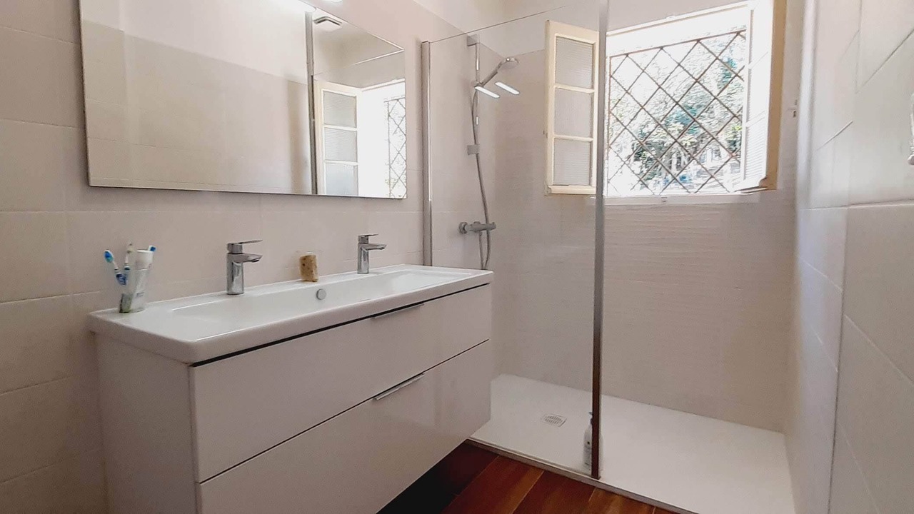Photo of Bathroom in Tarnos