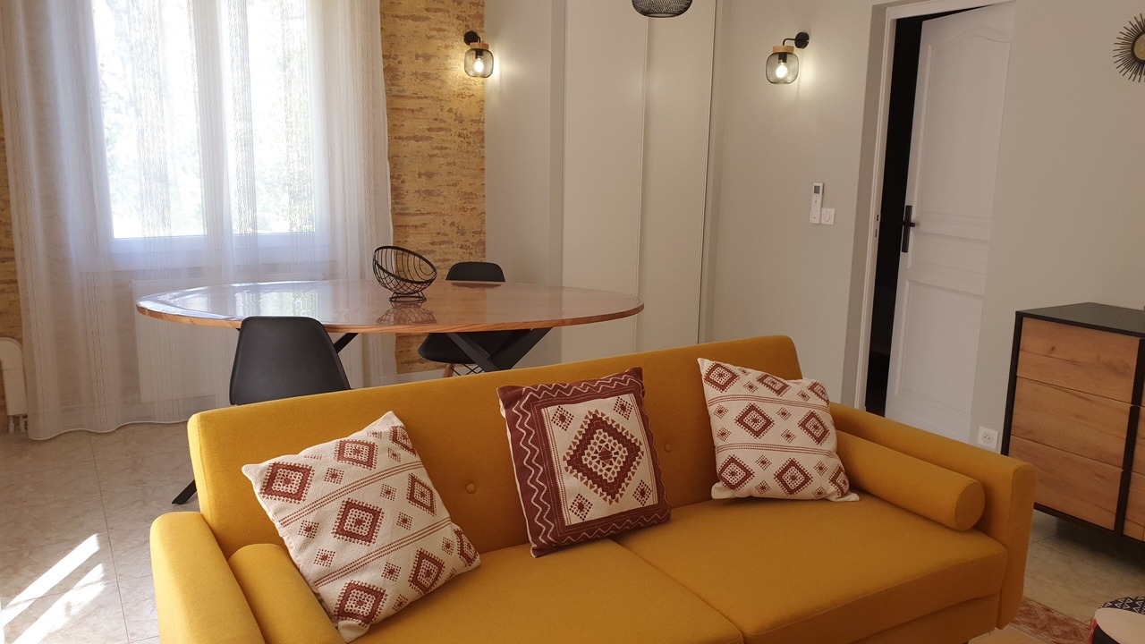 Photo of Livingroom in Saint-Andre-dAllas