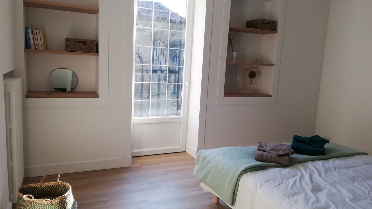 Photo of Bedroom in Saint-Julien-l'Ars