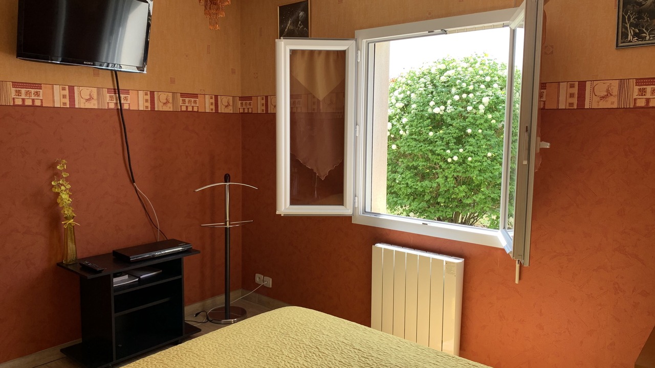 Photo of Bedroom in Saujon