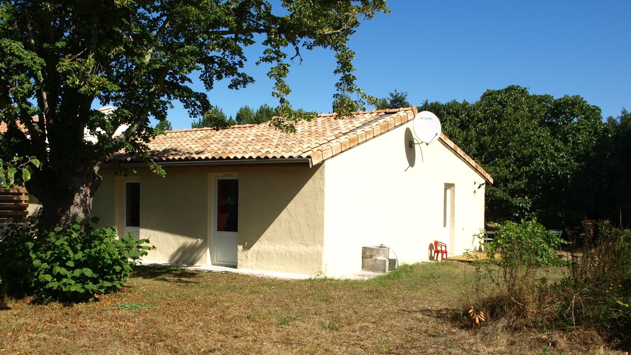 Photo of Outdoor in Grayan-Et-L'Hopital