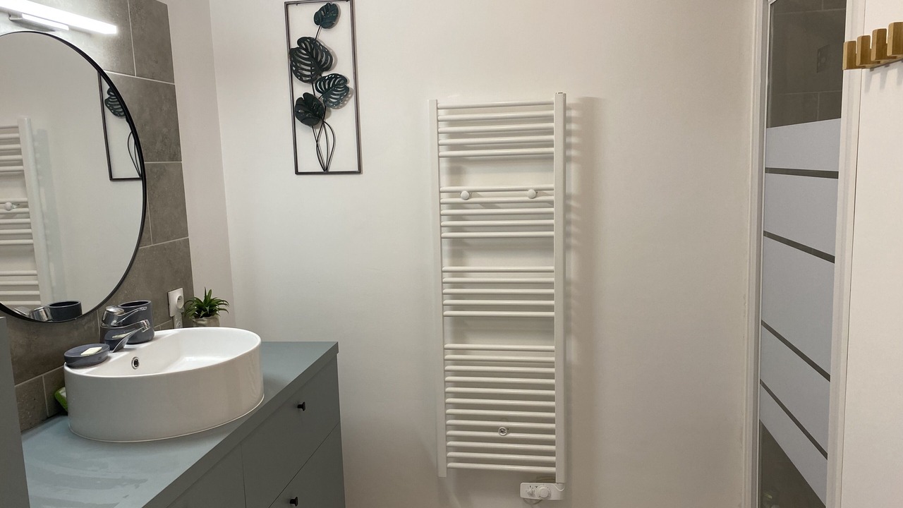 Photo of Bathroom in Le Chateau-d'Oleron