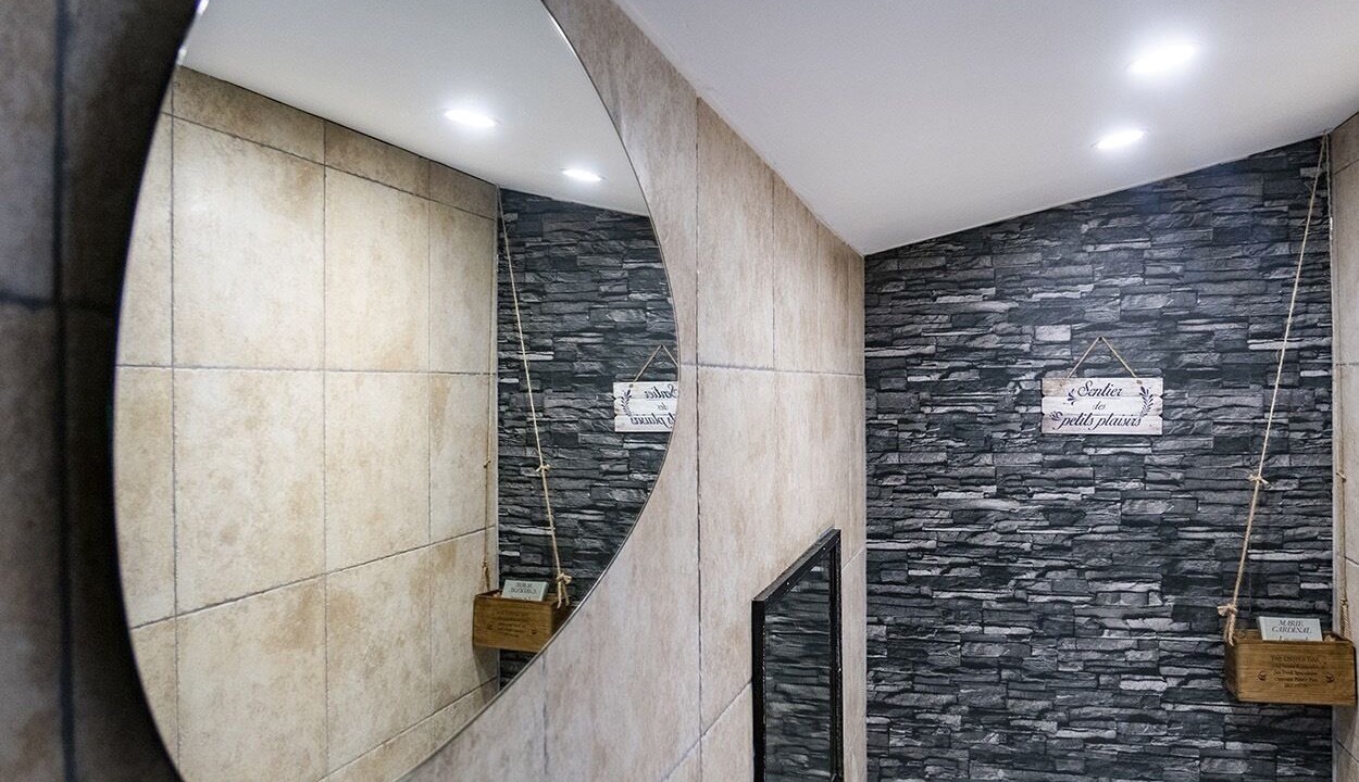 Photo of Bathroom in Centre Ville