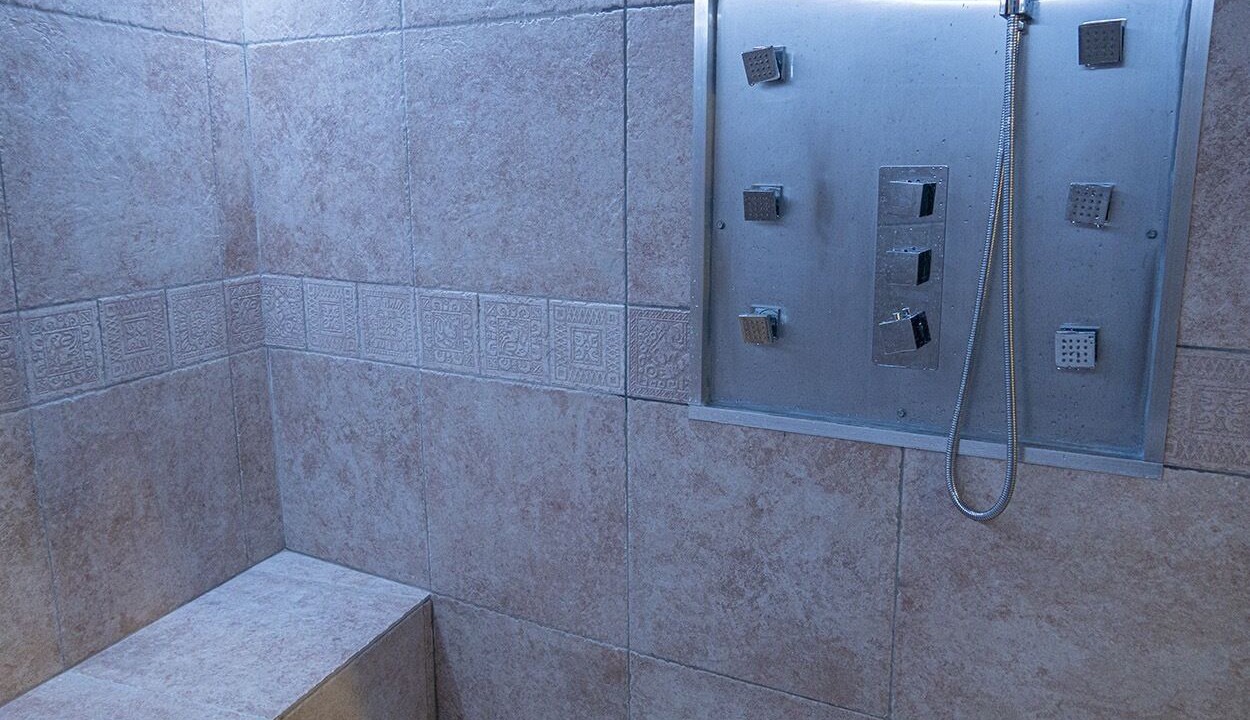 Photo of Bathroom in Centre Ville