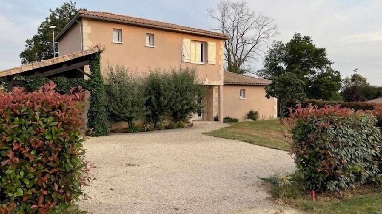 Photo of Outdoor in Vasles