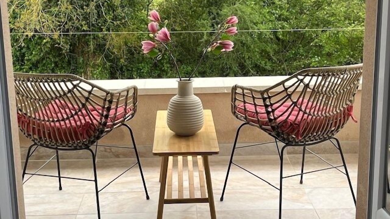 Photo of Patio Balcony in Vasles