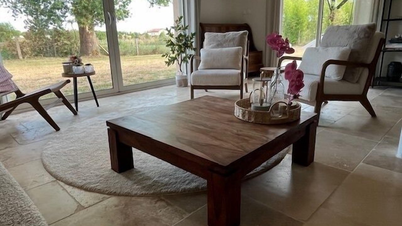 Photo of Livingroom in Vasles