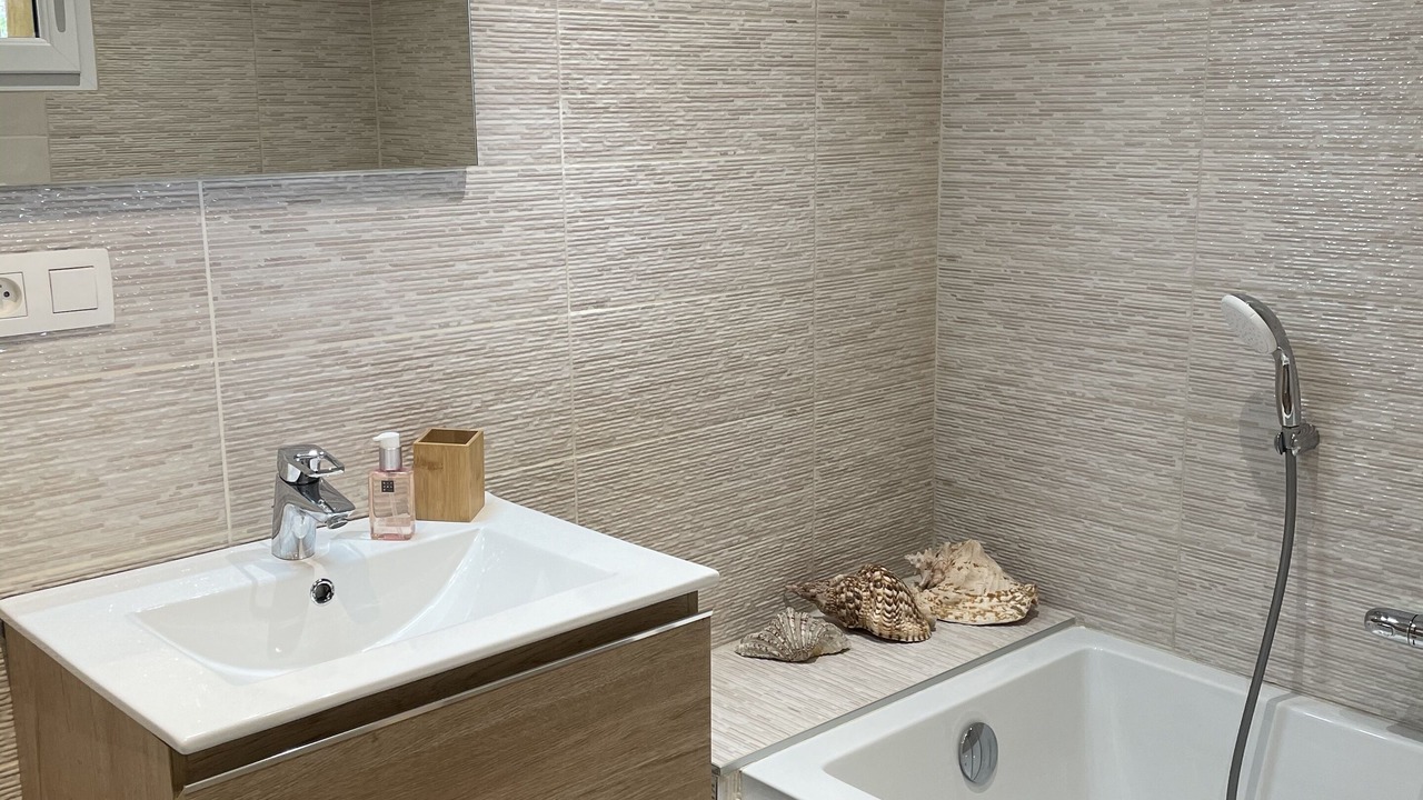Photo of Bathroom in Mauzac-et-Grand-Castang