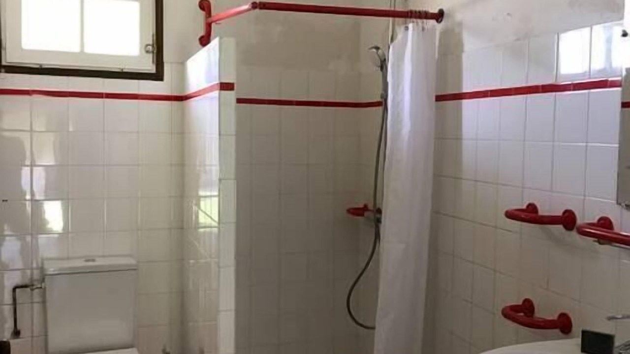 Photo of Bathroom in Poullignac