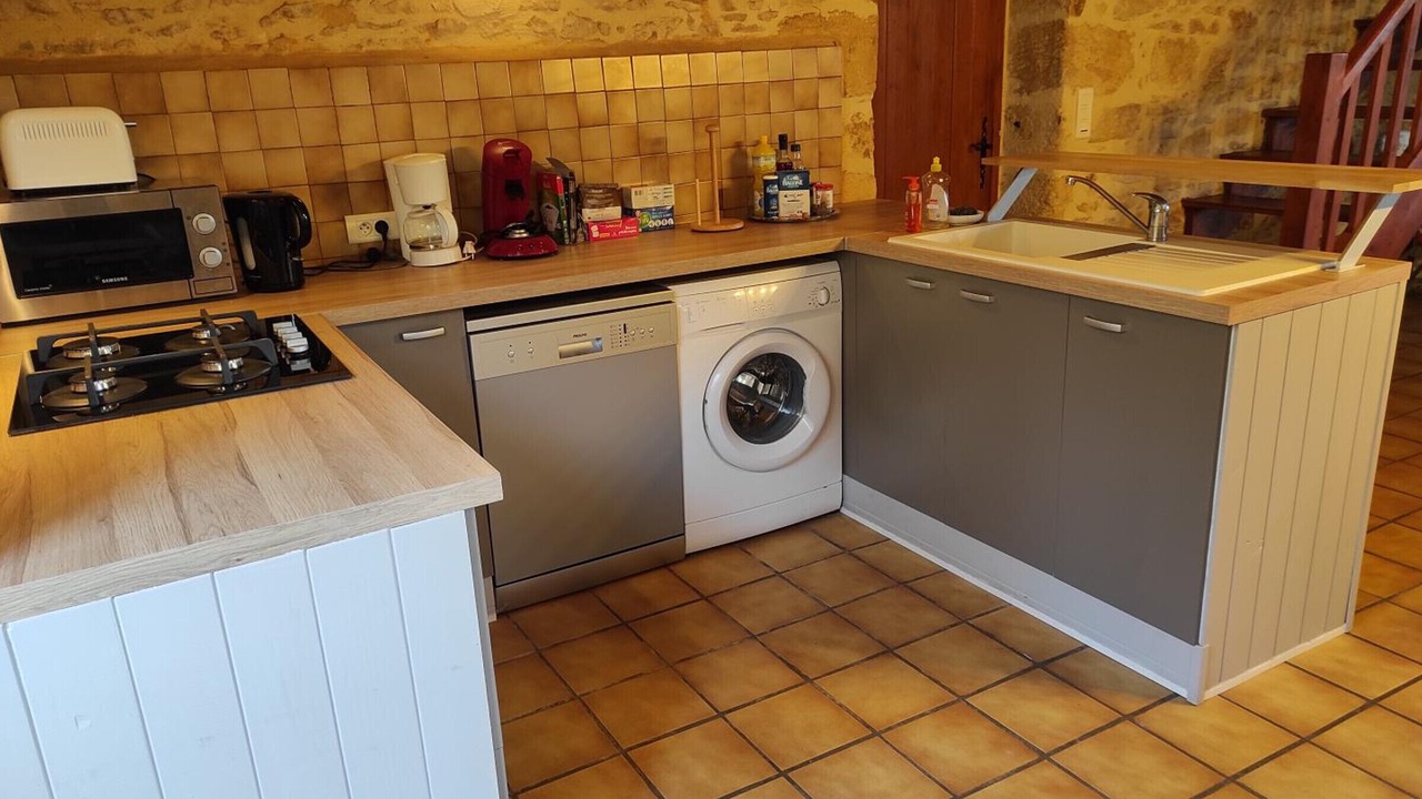 Photo of Kitchen in Saint-Andre-dAllas