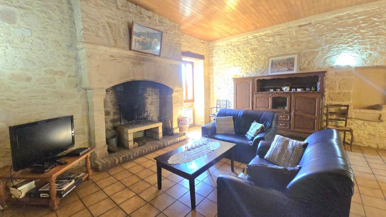 Photo of Livingroom in Saint-Andre-dAllas