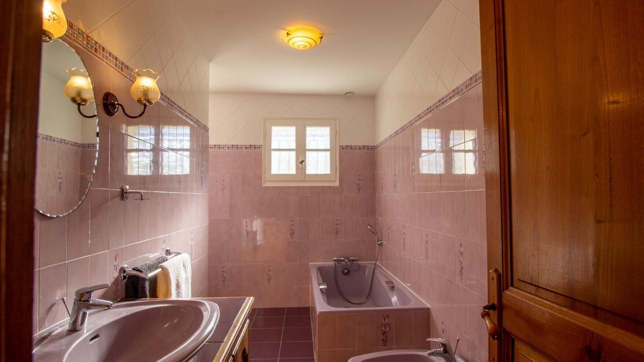 Photo of Bathroom in Villamblard