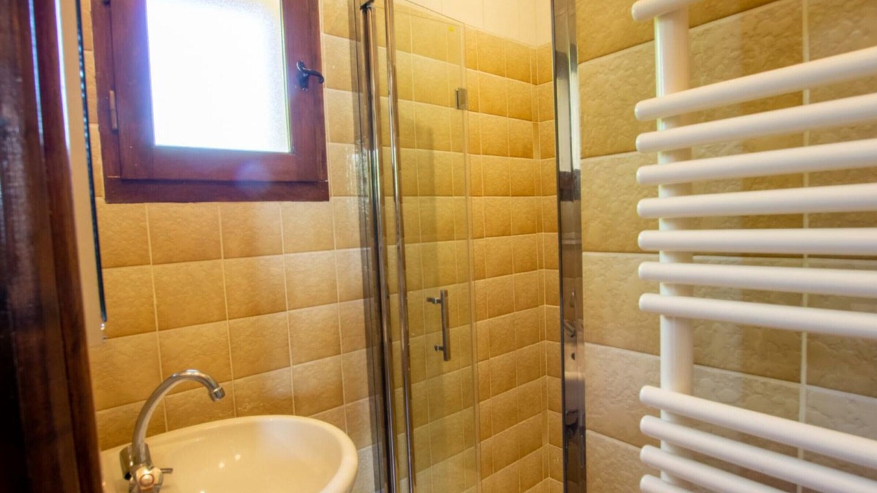Photo of Bathroom in Saint-Aubin-de-Nabirat