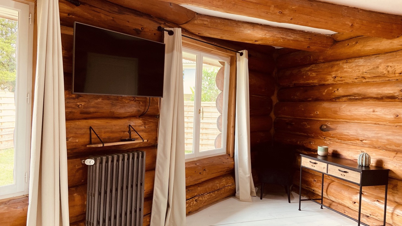 Photo of Bedroom in Saint-Aubin-de-Medoc