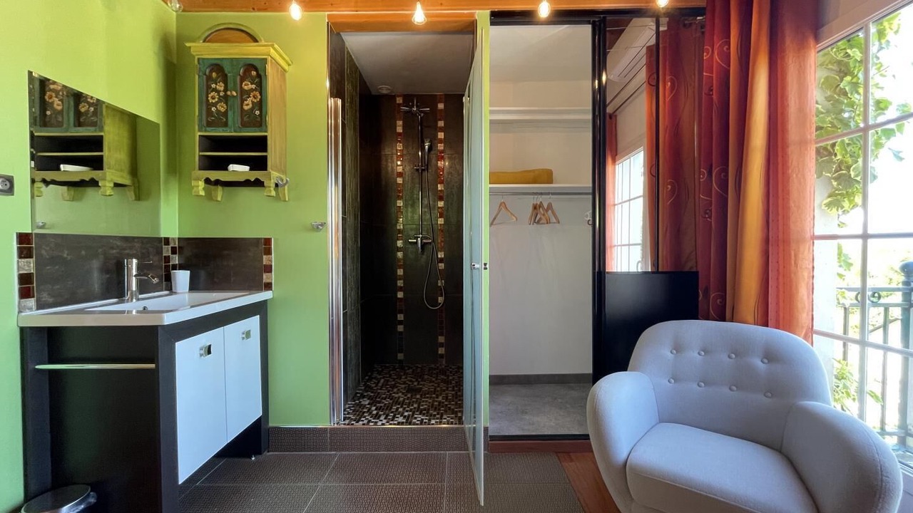 Photo of Bathroom in Estialescq