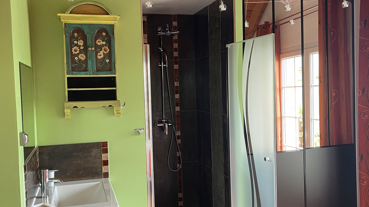 Photo of Bathroom in Estialescq