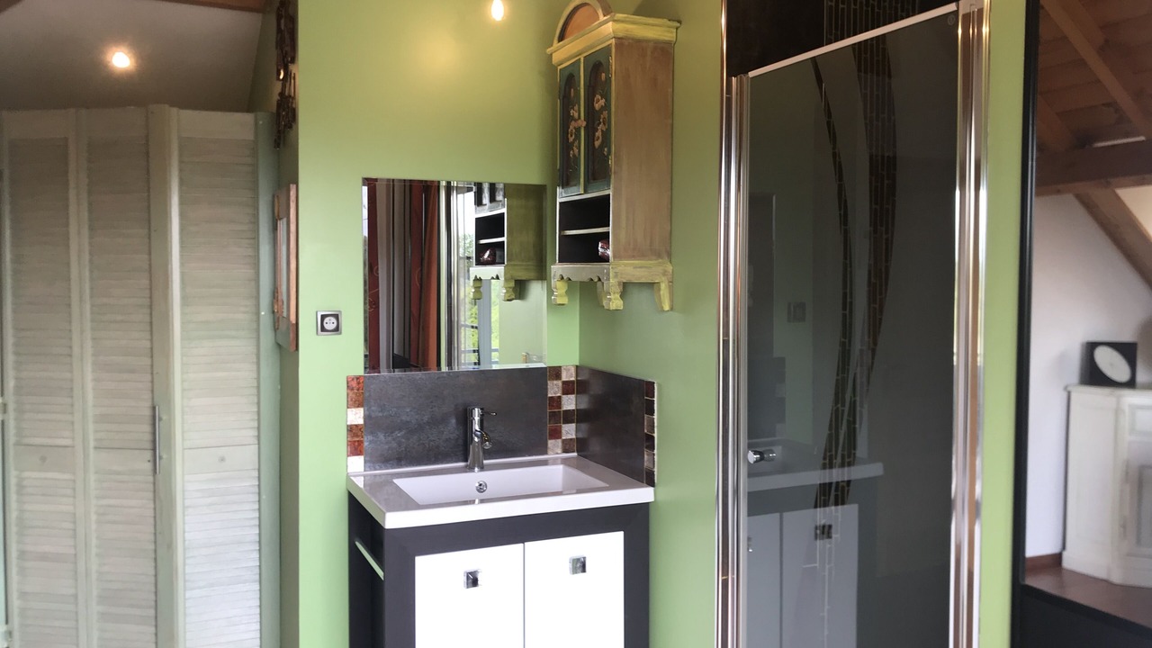 Photo of Bathroom in Estialescq