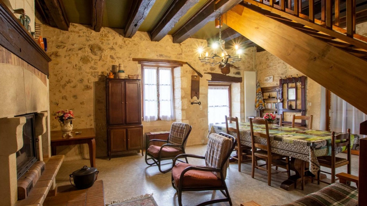Photo of Livingroom in Saint-Front-la-Riviere