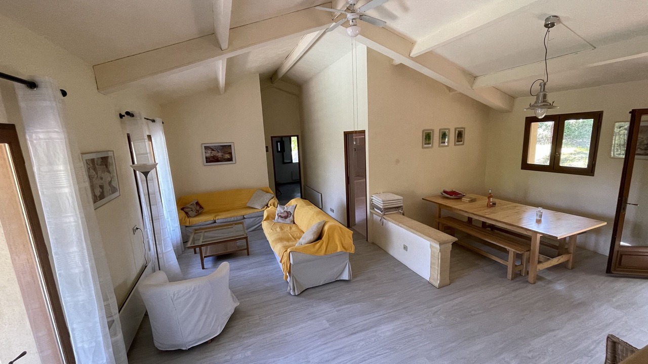 Photo of Livingroom in Saint-Cybranet