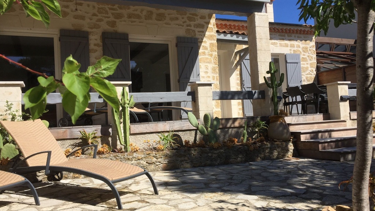 Photo of Patio Balcony in Ensues-la-Redonne
