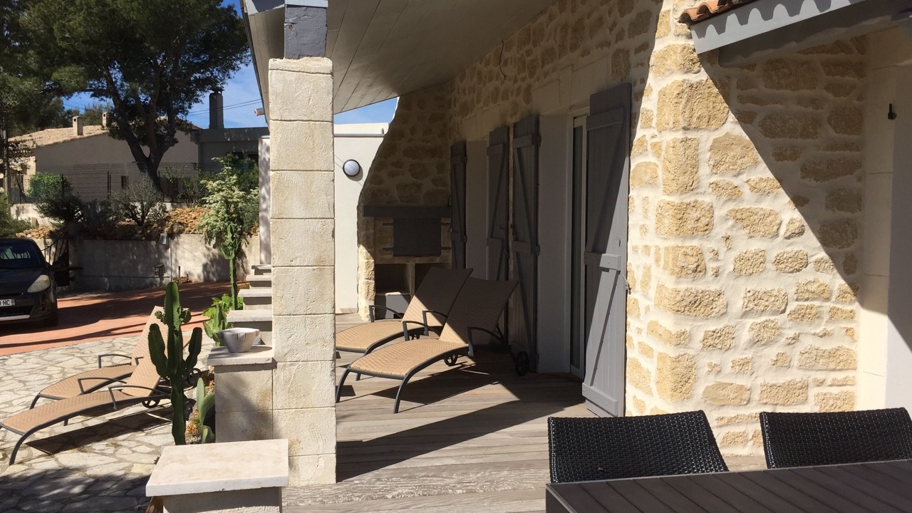 Photo of Outdoor in Ensues-la-Redonne