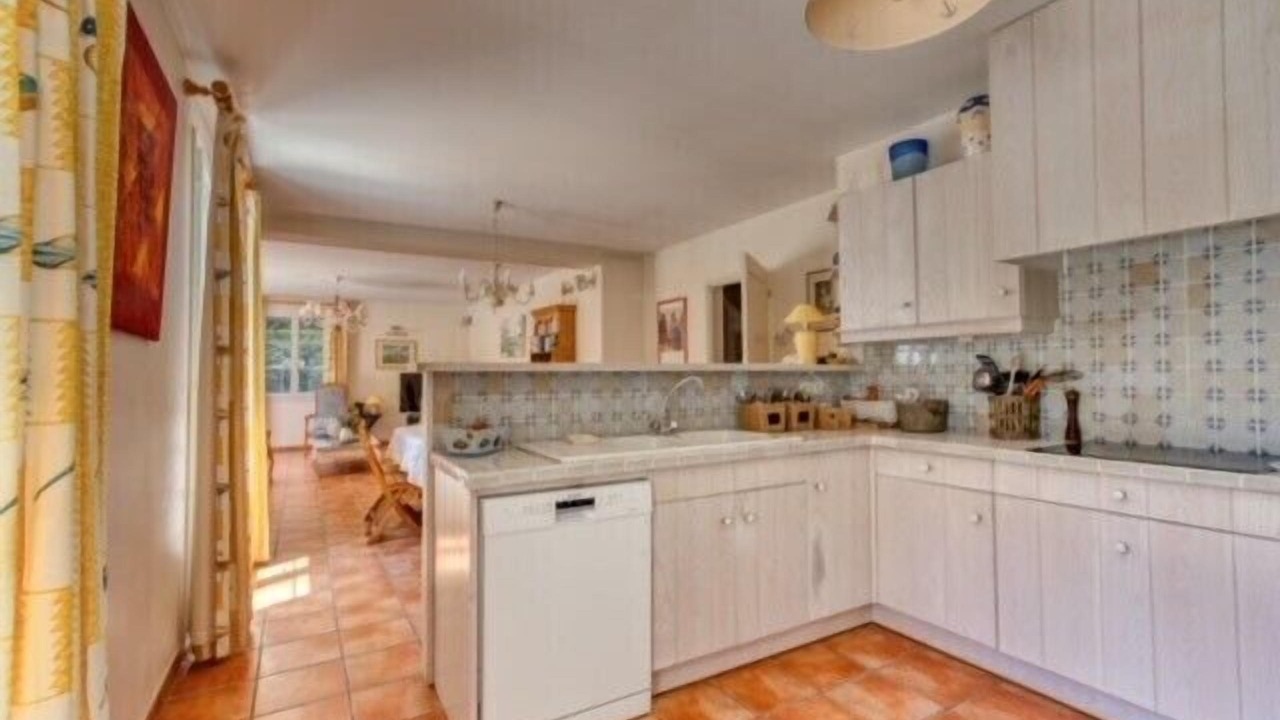 Photo of Kitchen in Ars-en-Re