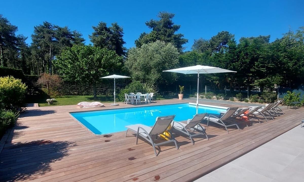 Photo of Outdoor in Ars-en-Re
