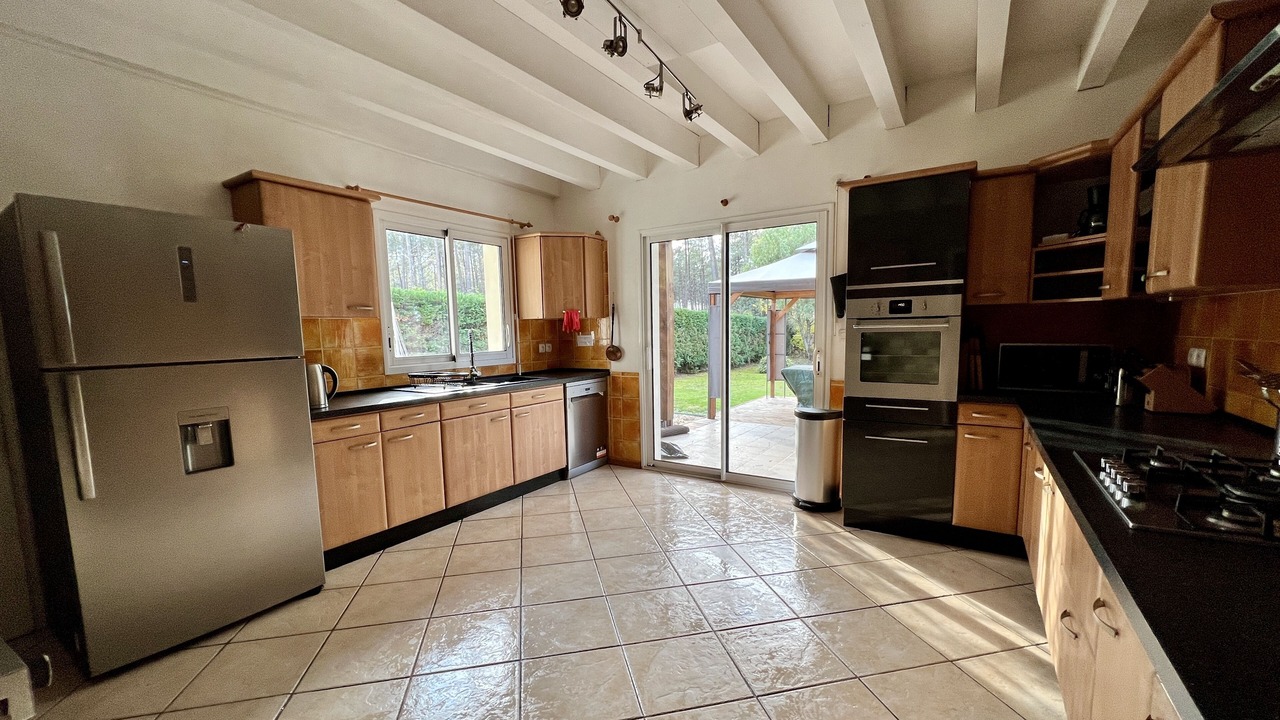 Photo of Kitchen in Lit-et-Mixe