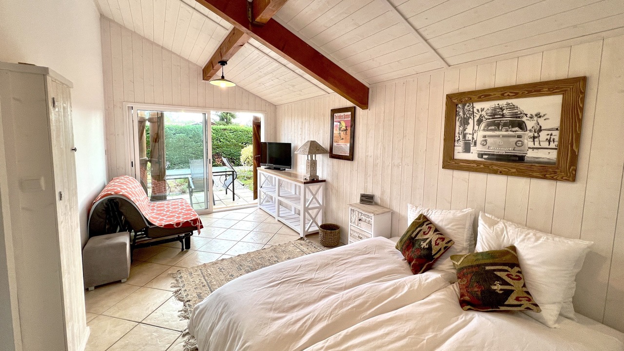 Photo of Bedroom in Lit-et-Mixe