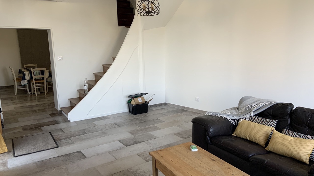Photo of Livingroom in Saint-Pey-d'Armens