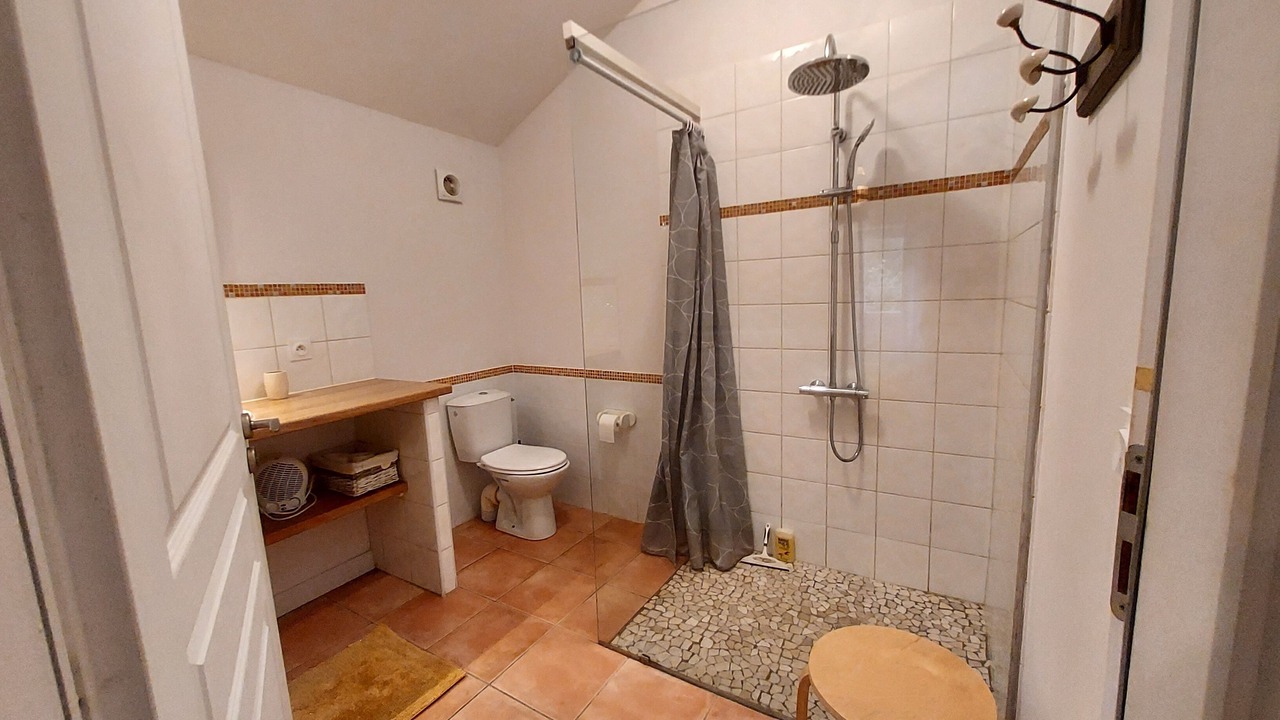 Photo of Bathroom in Civrac-de-Blaye