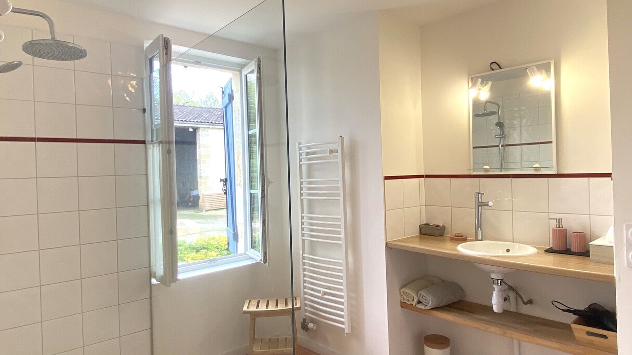 Photo of Bathroom in Civrac-de-Blaye