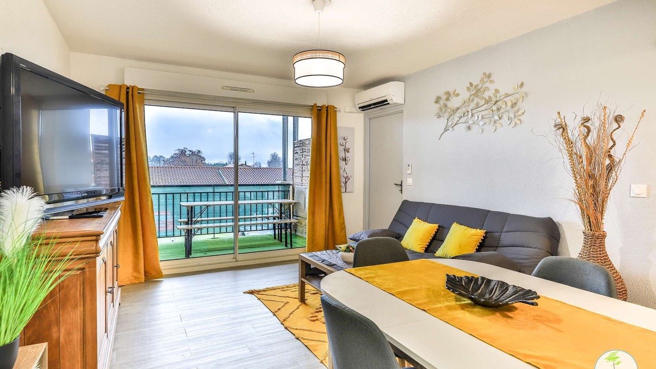 Photo of Livingroom in Parentis-en-Born