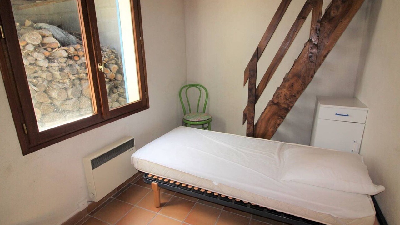 Photo of Bedroom in Domino