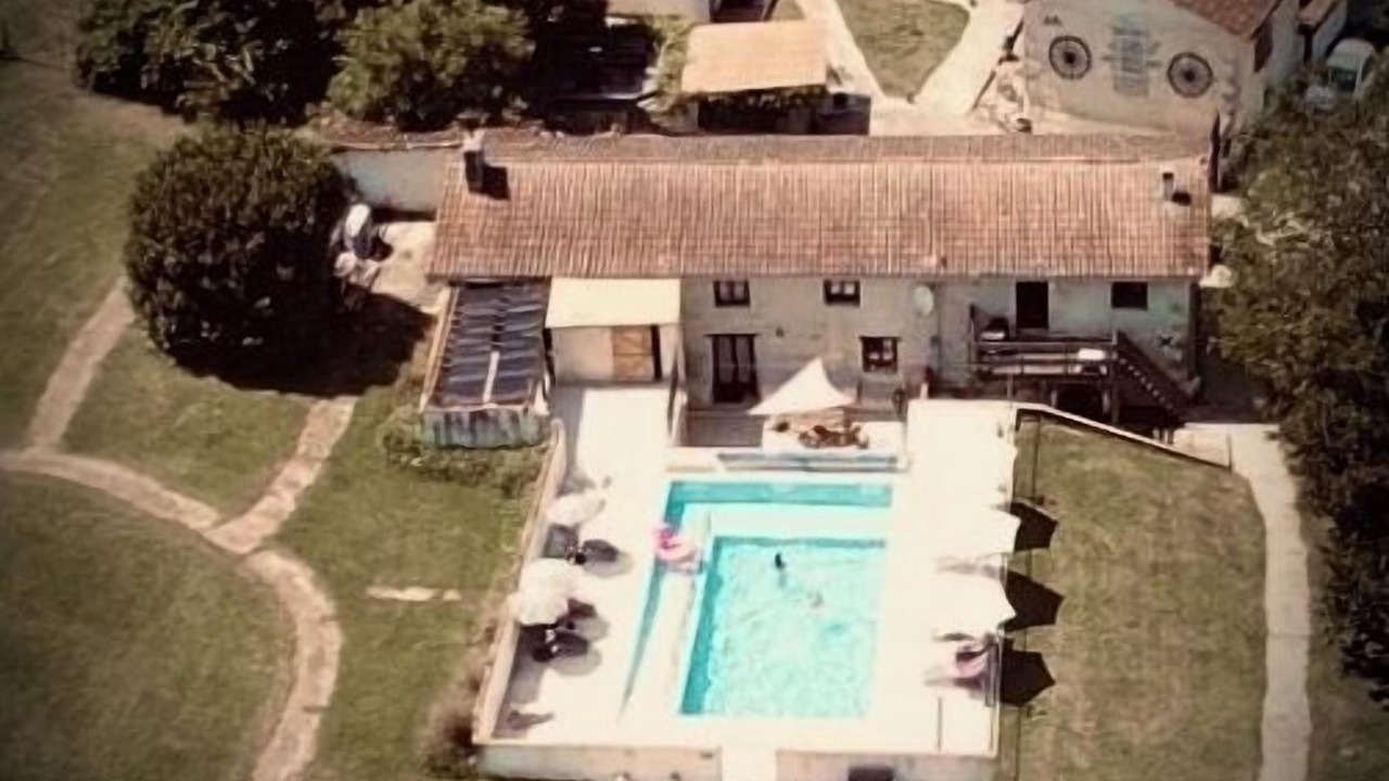 Photo of Outdoor in Champagne-et-Fontaine