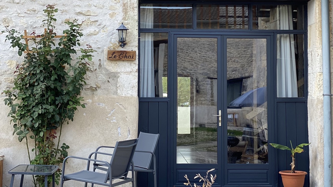 Photo of Outdoor in Champagne-et-Fontaine