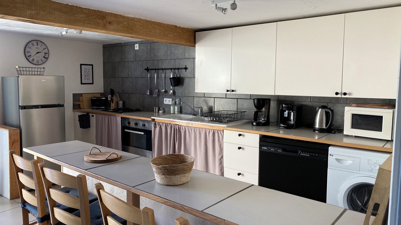 Photo of Kitchen in Champagne-et-Fontaine