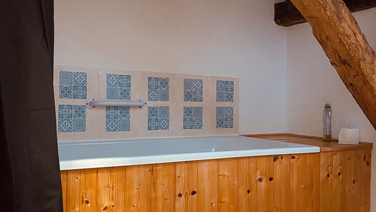 Photo of Bathroom in Champagne-et-Fontaine