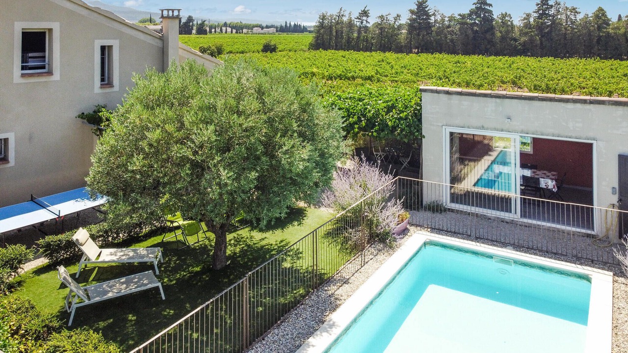 Photo of Outdoor in Violes